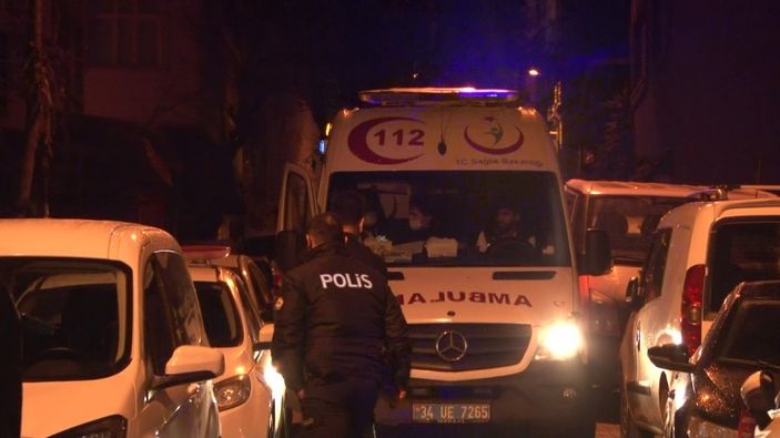 i Üsküdar’da sokak ortasında erkek cesedi bulundu