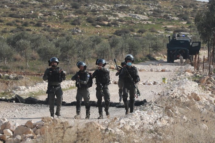 İsrail güçleri, Batı Şeria'da 16 Filistinliyi yaraladı