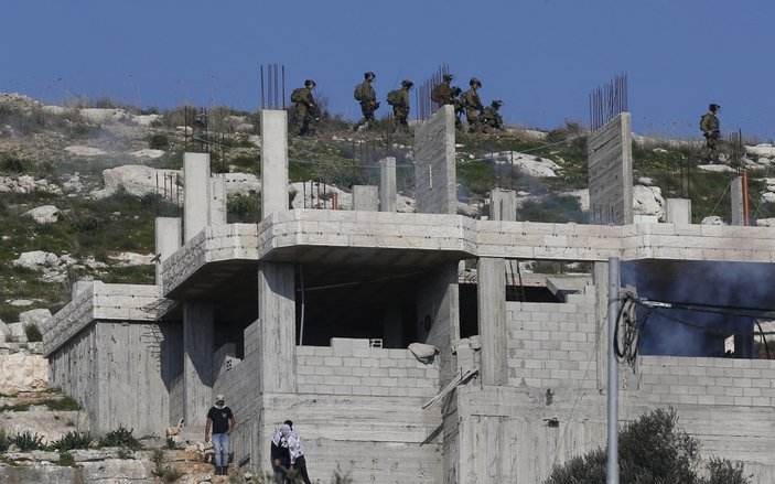 Yasadışı Yahudi yerleşimlerini protesto eden Filistinlilere müdahale: 18 yaralı