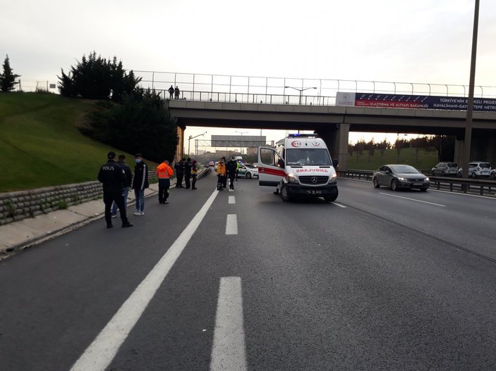 Başakşehir’de motosiklet, otomobile saplandı: 1 ölü