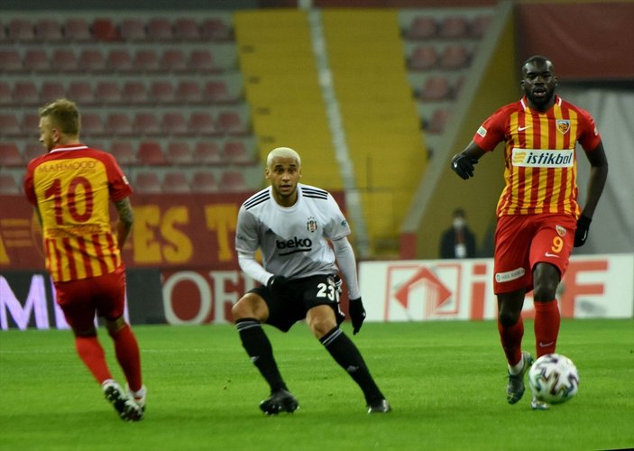 Beşiktaş Kayserispor'u 2 golle yenerek lider oldu