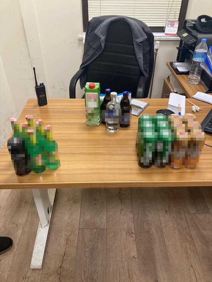 a Düzce'de kısıtlamada evlere içki servisi yapan taksiciye ceza