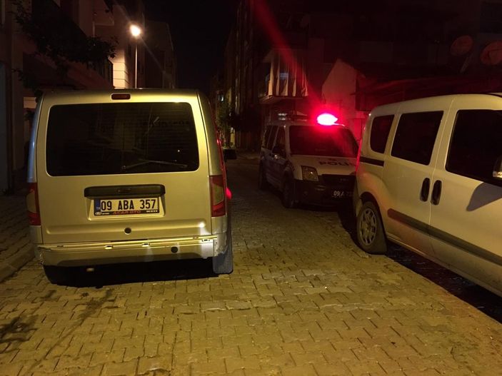 Aydın'da alışveriş poşetlerini taşıyan kadın çantasını çaldırdı