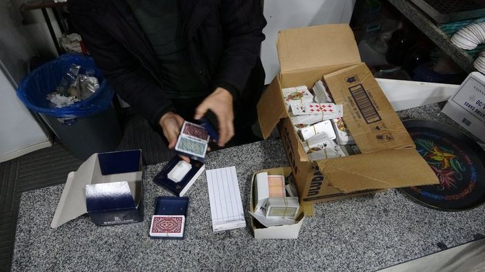 d Bursa’da kapalı olması gereken kahvehaneyi polis bastı: 53 bin 550 TL ceza