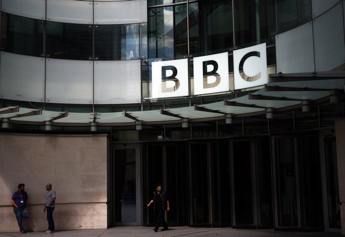 İngiltere'de BBC, uzaktan eğitim programları yayınlayacak