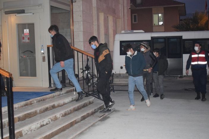 İtalya diye, Aydın’a bırakıldılar