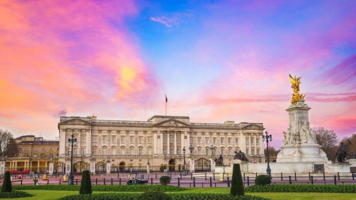 Buckingham Sarayı’nda hırsızlık yapan personel hapse girdi
