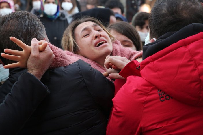 Tokat'ta maganda kurşunuyla vurulan Büşra, gözyaşlarıyla toprağa verildi
