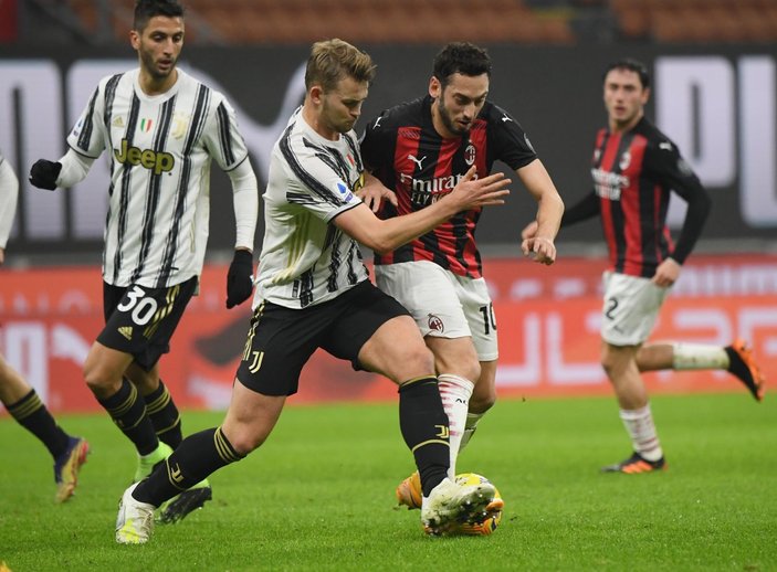 Merih Demiral'lı Juventus, Hakan Çalhanoğlu'lu Milan'ın yenilmezlik serisini bitirdi