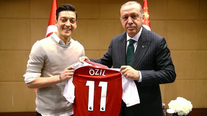 Mesut Özil'in Erdoğan'a komşu olması Bild'i rahatsız etti