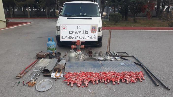 i Konya'da hırsızlar, jandarmanın takibi sonucu yakalandı