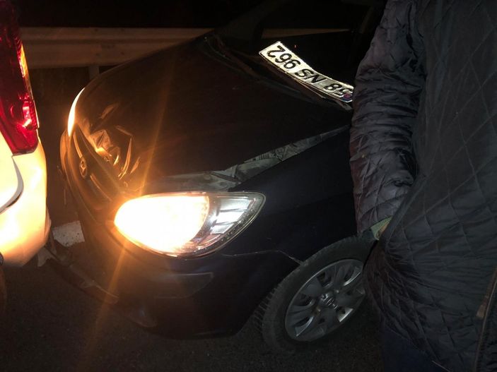 Aydın'da yola düşen lastik, zincirleme kazaya neden oldu