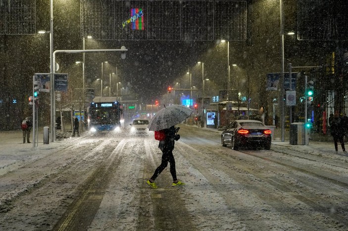 İspanya'da kar fırtınası etkili oldu