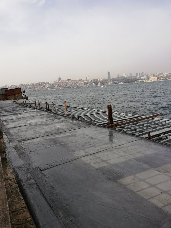 İBB, Şemsipaşa Camii'nin deniz tarafına beton yol yapıyor