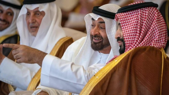 Suudi Arabistan, çok uluslu şirketleri Dubai'den çekmeye çalışıyor