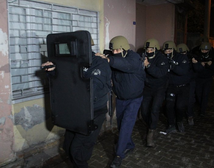 Adana’da DEAŞ operasyonu: 6 şüpheli gözaltında