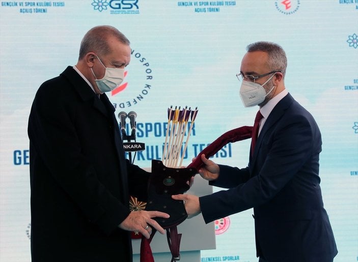 Cumhurbaşkanı Erdoğan, Geleneksel Sporlar Tesisi açılışına katıldı