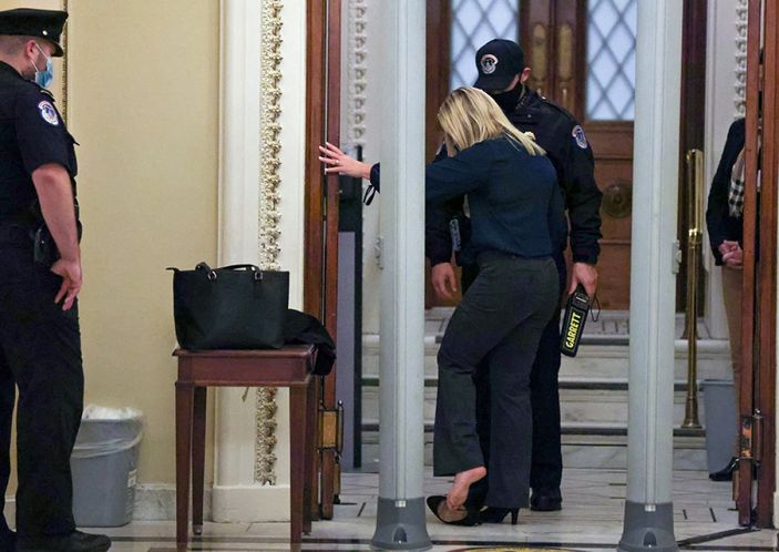 r ABD Kongre binasında üst düzey güvenlik