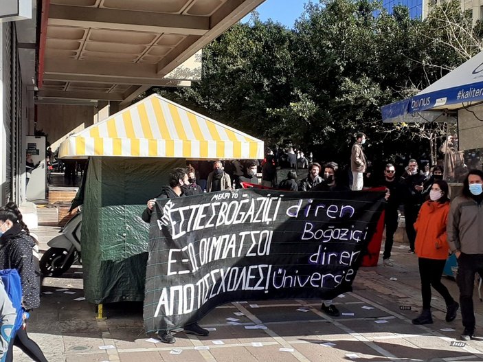 Yunanistan'dan, Boğaziçi Üniversitesi'ne destek pankartı