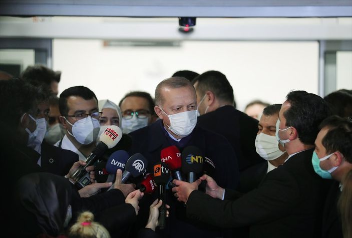 Erdoğan: Diğer siyasi parti liderlerinin de aşı yaptırmasını tavsiye ediyorum