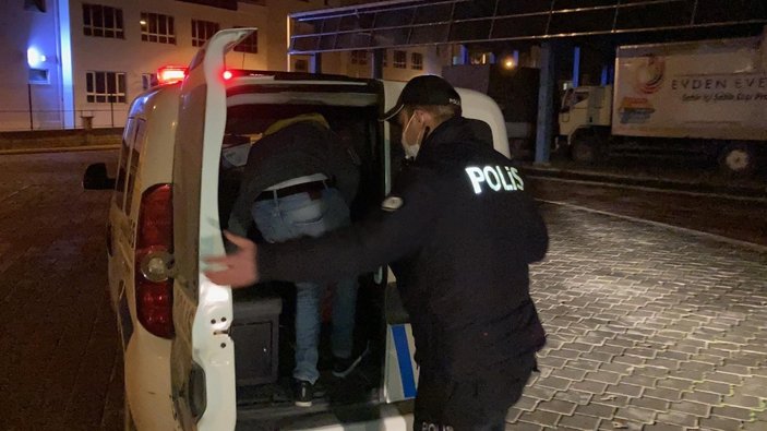 Denizli'de polisin dur ihtarına uymayan 3 kişiye 22 bin TL ceza