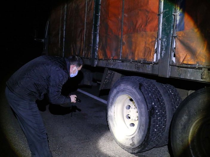 Bolu'da kaza yapan sürücü arkadaşını bırakıp kaçtı