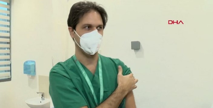 İstanbul'da sağlık çalışanları korona aşısı olmaya başladı