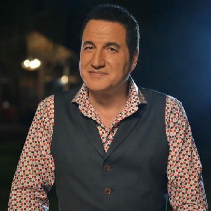 Zekeriya Ünlü kimdir? Zekeriya Ünlü kaç yaşında, nereli? Zekeriya Ünlü albümleri ve türküleri..