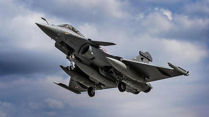 Yunanistan parlamentosu, Fransa'dan alınacak 18 savaş uçağı için onay verdi