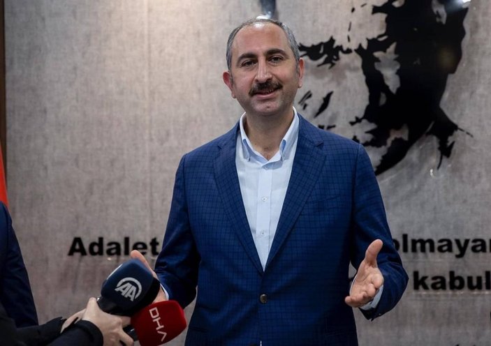 Abdülhamit Gül, İstanbul Havalimanı'ndaki Adliye'yi ziyaret etti