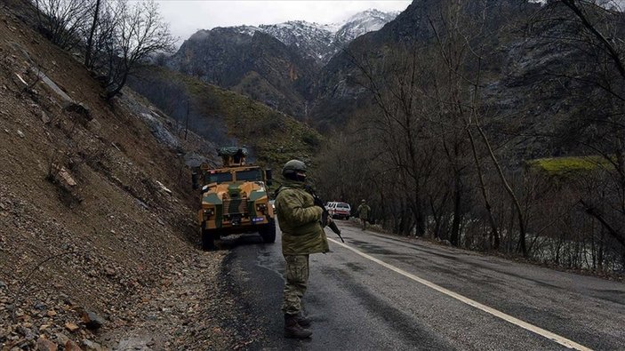 5 PKK'lı terörist daha ikna yoluyla teslim oldu