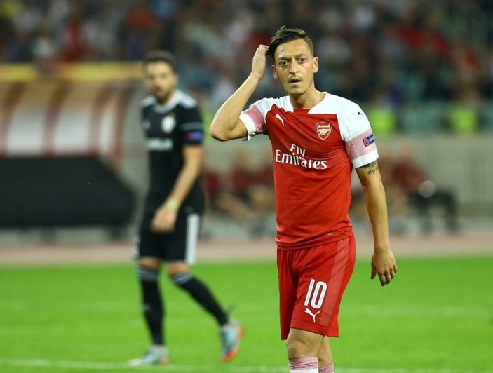 Mesut Özil resmen Fenerbahçe'de