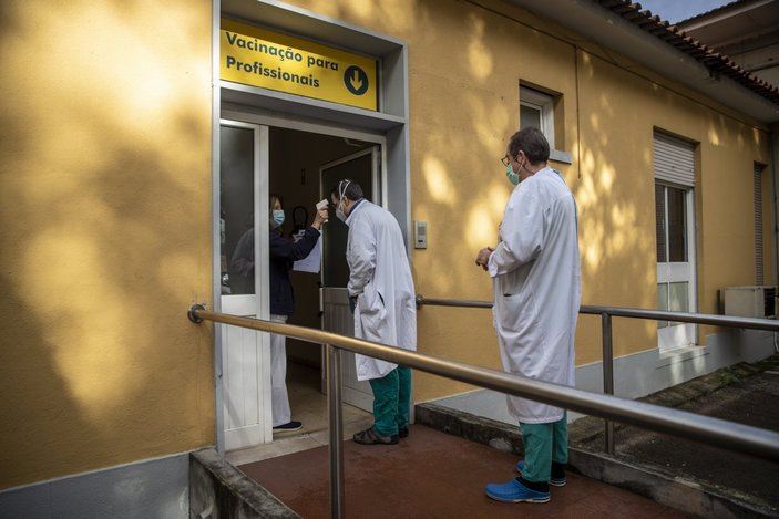 Portekiz'de sağlık sistemi koronavirüs nedeniyle çökme aşamasına geldi