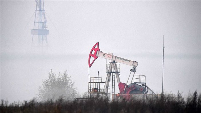 Rusya'nın petrol geliri azaldı