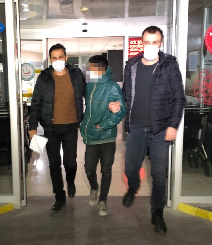 d Konya'da şüphelinin sırtındaki çuvaldan çaldığı 10 tavuk çıktı