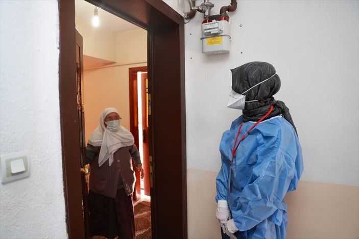 a 90 yaş üzerindekiler, evden aşılanmaya başlandı