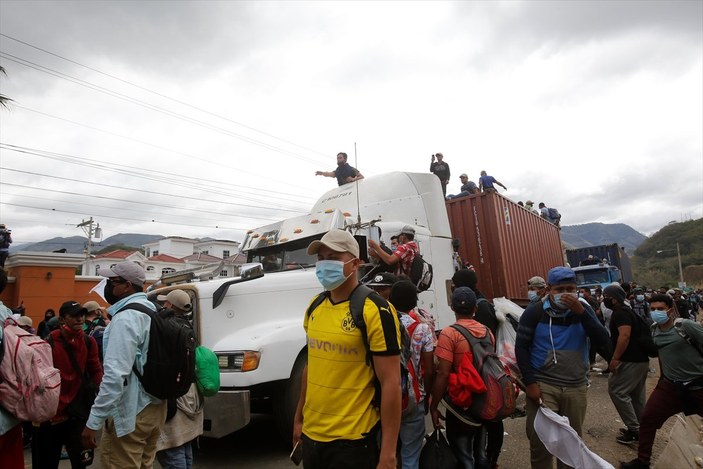 Guatemala'da ABD'ye hareket eden göçmenlere müdahale