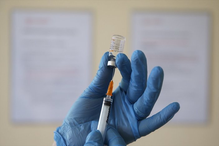 Sağlık Bakanlığı, koronavirüs aşısıyla ilgili merak edilenleri cevapladı