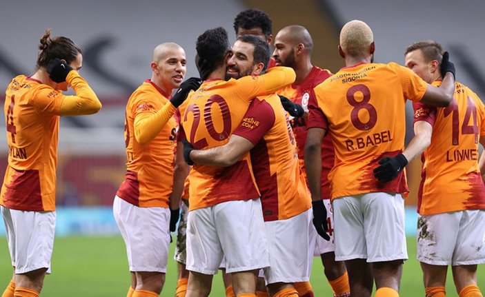 Galatasaray, Denizlispor'u 6 golle yendi