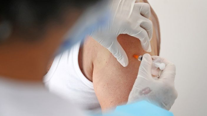 Eczacılara aşılama yarın başlıyor