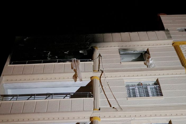 Şanlıurfa'da tüp patlaması sonucu uzman çavuş ve oğlu öldü