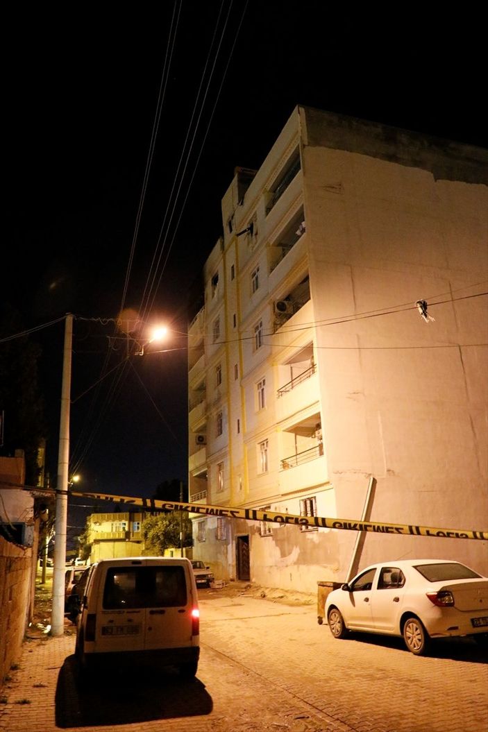 Şanlıurfa'da tüp patlaması sonucu uzman çavuş ve oğlu öldü