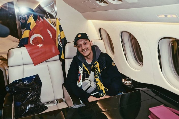 Lukas Podolski: Mesut Özil'in Fenerbahçe tercihi geri adım