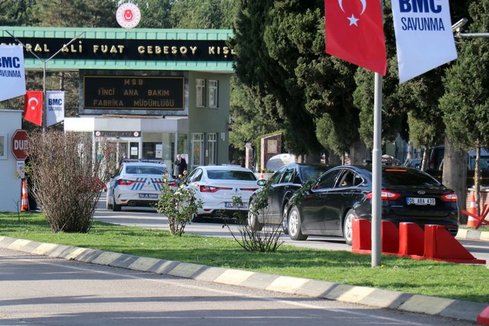 Hulusi Akar'dan, Altay Tankı'nın üretildiği fabrikaya ziyaret