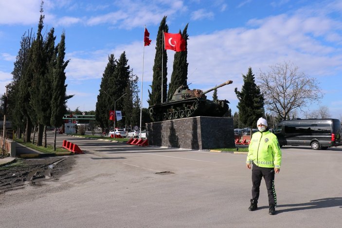 Hulusi Akar'dan, Altay Tankı'nın üretildiği fabrikaya ziyaret