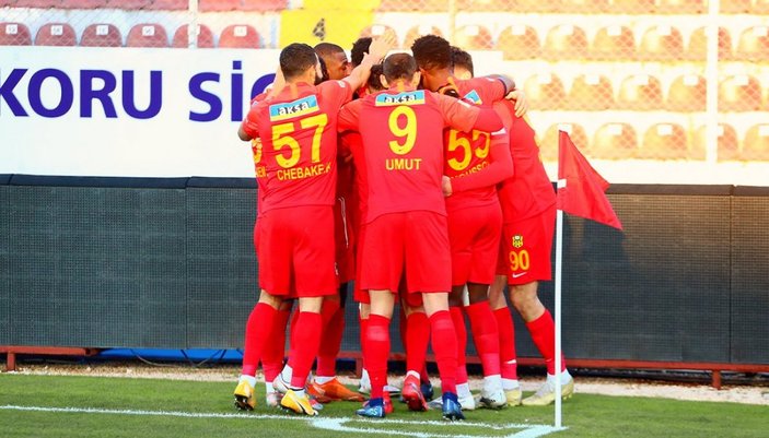 Yeni Malatyasporlu futbolcular idmana saatinde çıkmadı