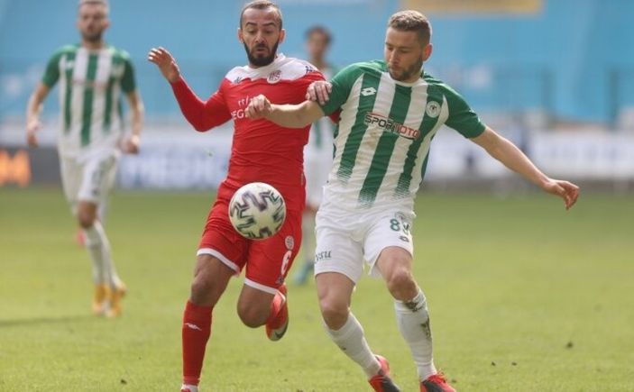 Konyaspor-Antalyaspor maçında gol sesi çıkmadı