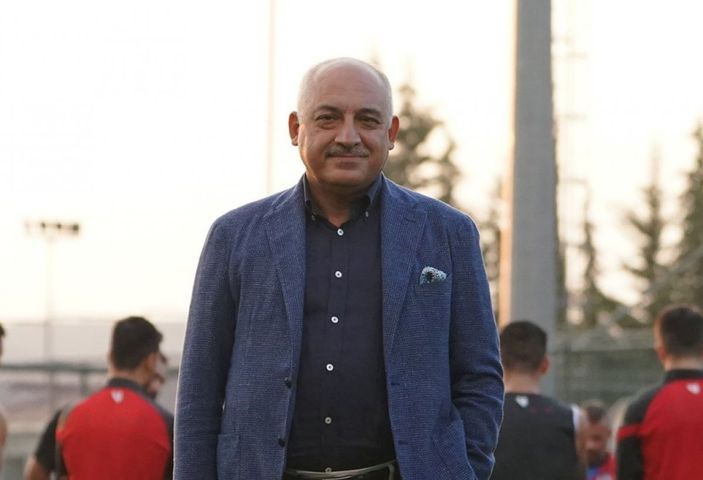 Mehmet Büyükekşi: Talihsizlikler olmasa ligin zirvesindeydik