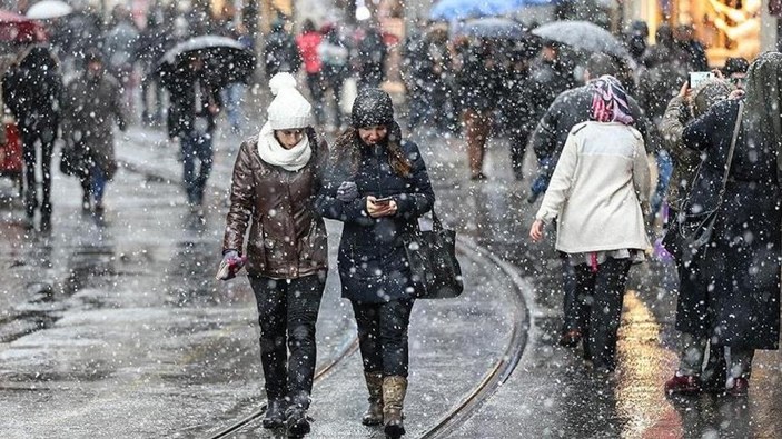 AKOM uyardı: Kar İstanbul'a geri dönüyor