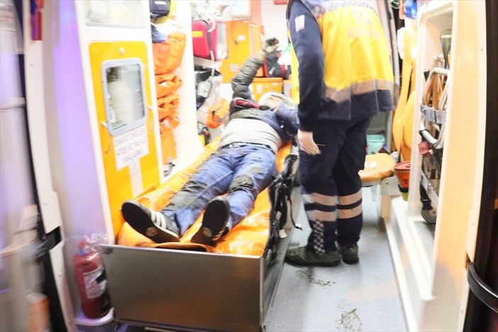 a Samsun'da hemzemin geçitteki tramvay yayaya çarptı